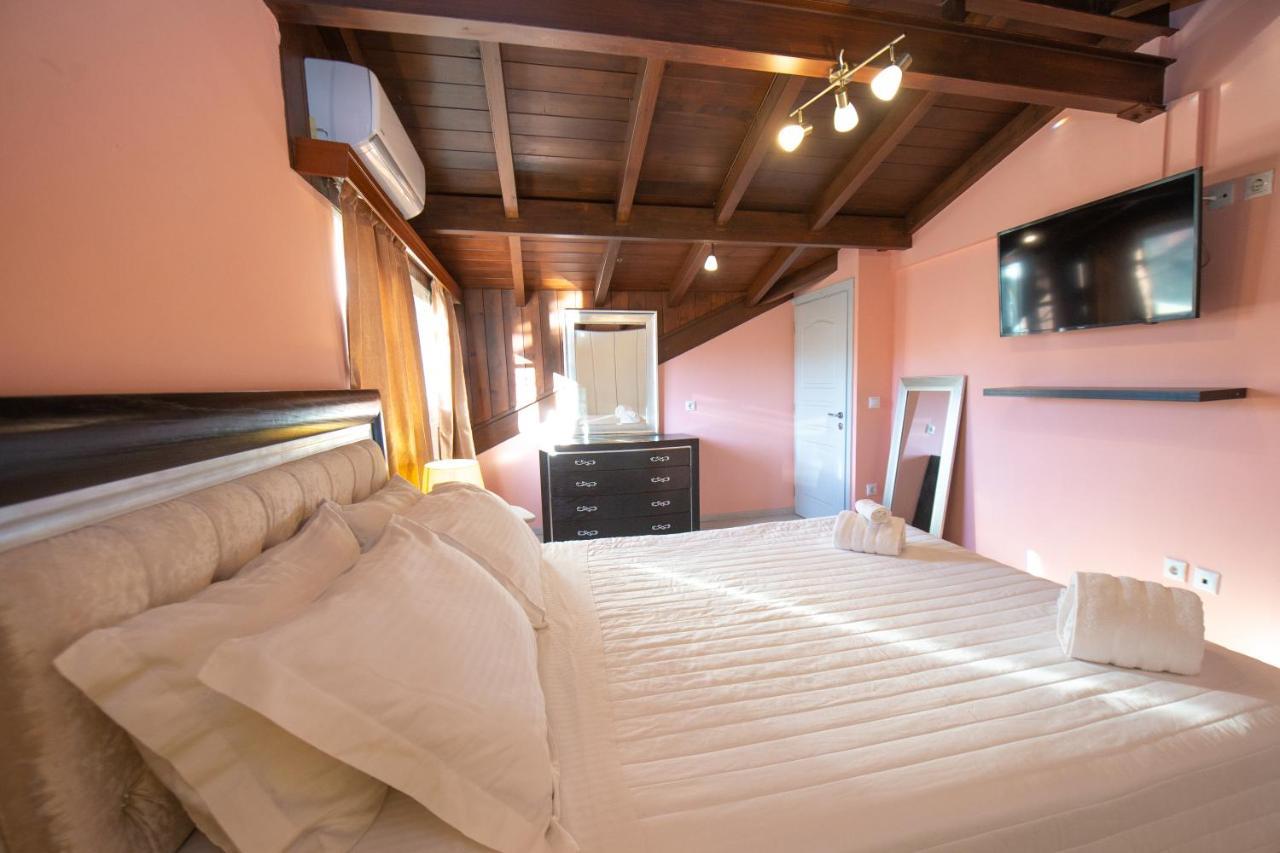 Venetian Apartments, 650M From Corfu Port Exterior photo